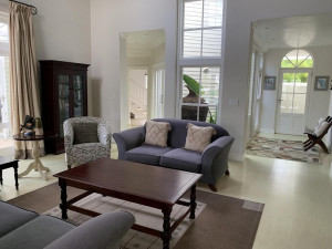  Vacation Hub International | 24 Leeward Close Thesen Island Lobby