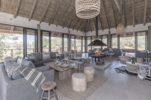  Vacation Hub International | Barefoot Addo Elephant Lodge Lobby