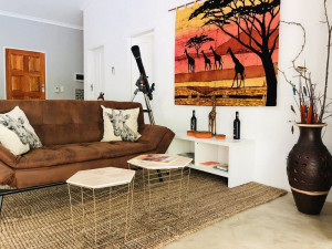  Vacation Hub International | Tall Horse Luxury Lodge Lobby