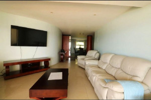  Vacation Hub International | Lazy Lizard 41 Lobby