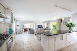  Vacation Hub International | Thesen Islands Accommodation - Resort Living on the Water Lobby