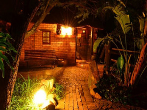  Vacation Hub International | Roy's Lodge Lobby