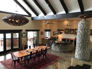  Vacation Hub International | Tinkers Lakeside Lodge Lobby