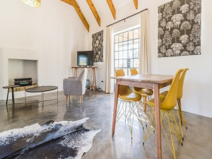  Vacation Hub International | Druk-My-Niet Olive Cottage Lobby