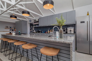  Vacation Hub International | Pringle Bay Beach House Lobby