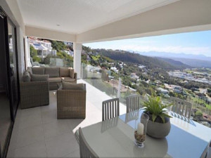 Vacation Hub International | Protea Place 7 Lobby
