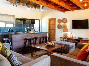  Vacation Hub International | Makhato 87 Lobby
