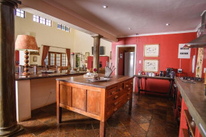  Vacation Hub International | Remi Lodge Lobby