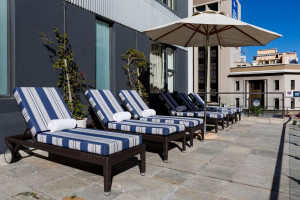  Vacation Hub International | Cresta Grande Cape Town Lobby
