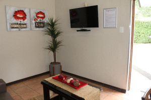  Vacation Hub International | Ehmke Guesthouse Lobby