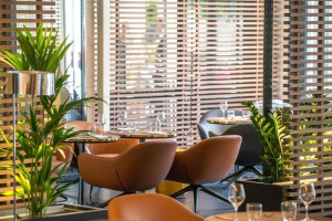  Vacation Hub International | Best Western Premier Hotel de la Paix Lobby