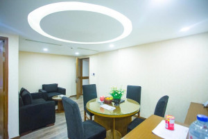  Vacation Hub International | Hotel 71 Lobby