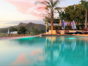  Vacation Hub International | theLAB Robertson Lobby