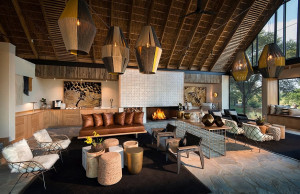  Vacation Hub International | MORE Family Collection Lobby