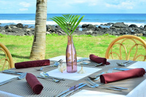 Vacation Hub International | Sunset Reef Resort & Spa Lobby