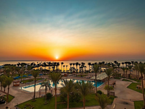 Vacation Hub International | Continental Hotel Hurghada Lobby