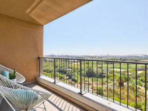  Vacation Hub International | Waters Edge 510 Lobby