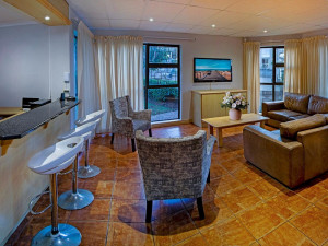  Vacation Hub International | Bishops Lodge & Whaler's Inn Lobby