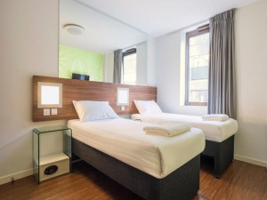  Vacation Hub International | Point A Hotel London Kings Cross – St Pancras Lobby