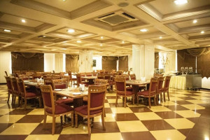  Vacation Hub International | Hotel Sapphire Lobby