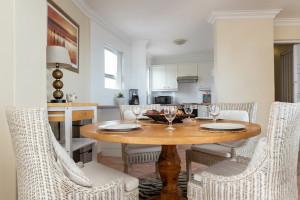  Vacation Hub International | The Bay B301 Lobby