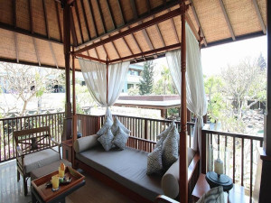 Vacation Hub International | Ramayana Suites and Resort Lobby