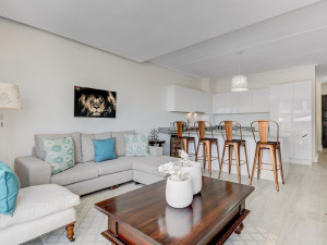  Vacation Hub International | UniqueStay Somerset West Lobby