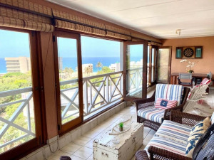  Vacation Hub International | 18 Ocean Heights Lobby