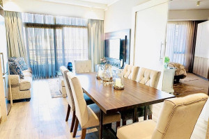  Vacation Hub International | Menlyn Maine Luxury Apartment Lobby