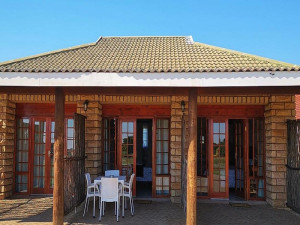  Vacation Hub International | Safe Haven Guesthouse Bloemfontein Lobby