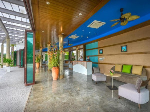  Vacation Hub International | Fishermens Harbour Urban Resort - SHA Extra Plus Lobby