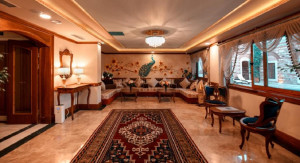  Vacation Hub International | Seven Hills Palace & Spa Lobby