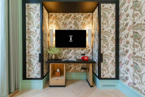  Vacation Hub International | The Editory Boulevard Aliados Hotel Lobby