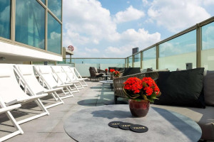  Vacation Hub International | NH Collection Eindhoven Centre Lobby