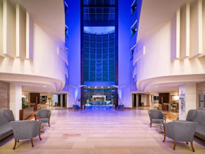  Vacation Hub International | Concorde De Luxe Resort Lobby
