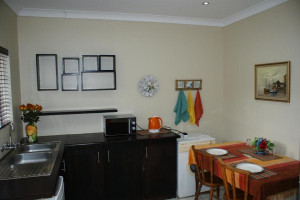  Vacation Hub International | Jolani Guest House Lobby