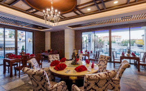 Vacation Hub International | Castival Hotel Lobby