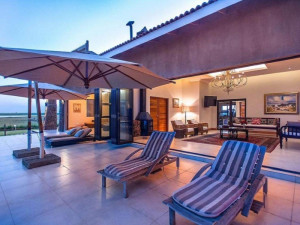  Vacation Hub International | R'new at Vaal Estate Lobby