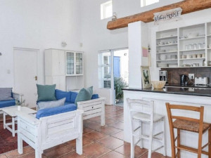  Vacation Hub International | Whale Tale Beach House Lobby