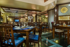  Vacation Hub International | Oriental Suites Hotel & Spa Lobby