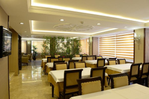  Vacation Hub International | Grand Bazaar Hotel Lobby