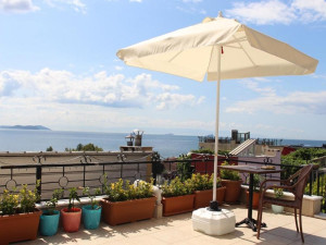  Vacation Hub International | Hotel Peninsula Lobby