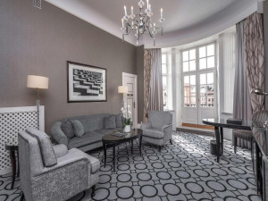  Vacation Hub International | Grand Hotel Oslo Lobby