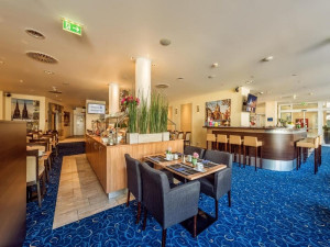  Vacation Hub International | CityClass Hotel Europa am Dom Lobby