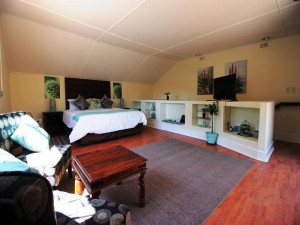  Vacation Hub International | House on Morninghill Lobby