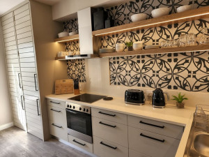  Vacation Hub International | 139 Waterkant Street Lobby