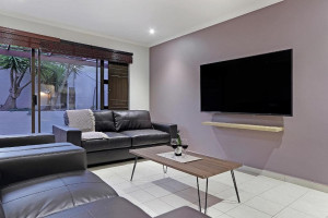  Vacation Hub International | Island View 65 Lobby