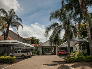  Vacation Hub International | Ivory Tusk Lodge Lobby