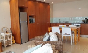  Vacation Hub International | 180 Eden on the Bay, Big Bay Lobby