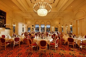  Vacation Hub International | Grand Hotel National Luzern Lobby